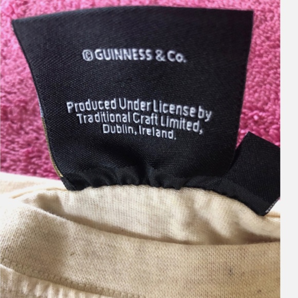 Guiness Official Merchandise St. James Gate Relaxed Fit Slight Cuff T Shirt M - Picture 6 of 8